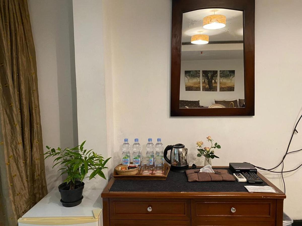 La Nostalgie Boutique Guest House Bandung Exterior foto