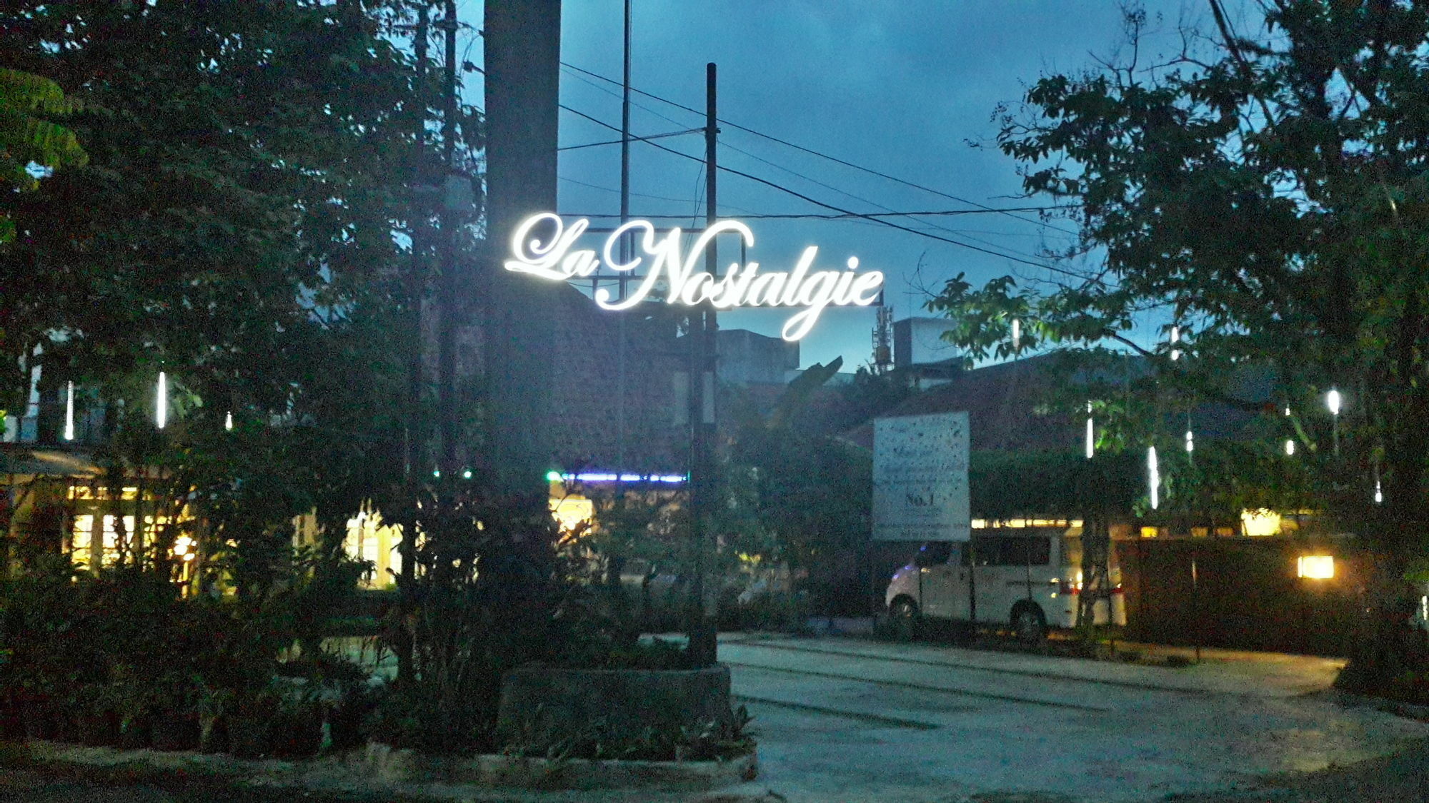 La Nostalgie Boutique Guest House Bandung Exterior foto